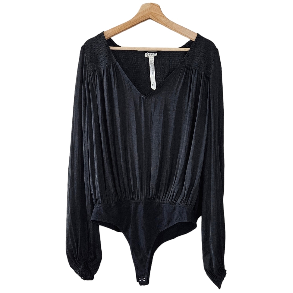 Free People Smockin' and Rockin' Black Satin Balloon Sleeve V Neck Blouse Top - Picture 3 of 7